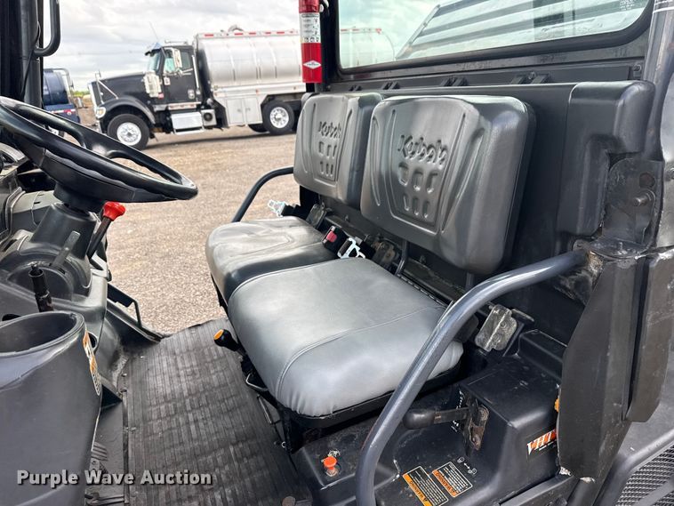 image for item EG8966 2015 Kubota RTV-X900 utility vehicle
