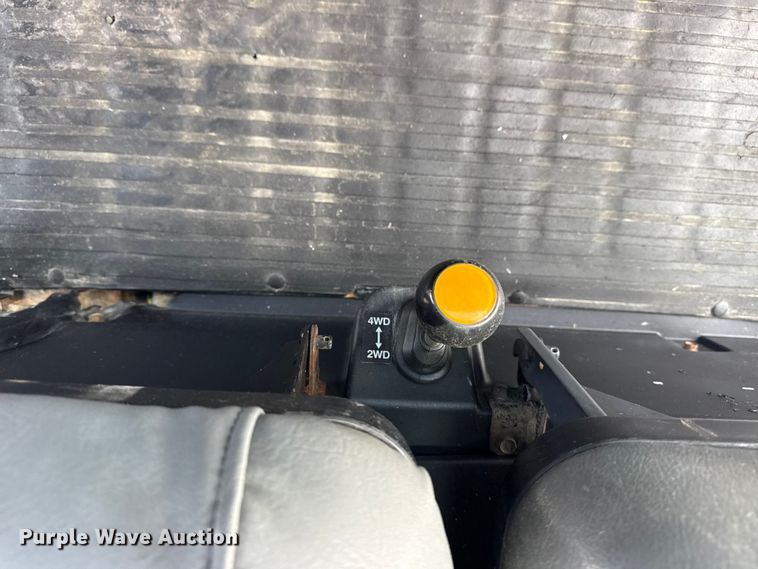 image for item EG8966 2015 Kubota RTV-X900 utility vehicle