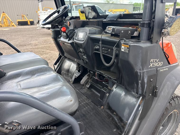 image for item EG8966 2015 Kubota RTV-X900 utility vehicle