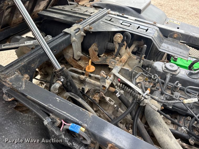 image for item EG8966 2015 Kubota RTV-X900 utility vehicle