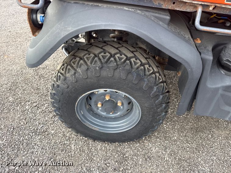 image for item EG8966 2015 Kubota RTV-X900 utility vehicle