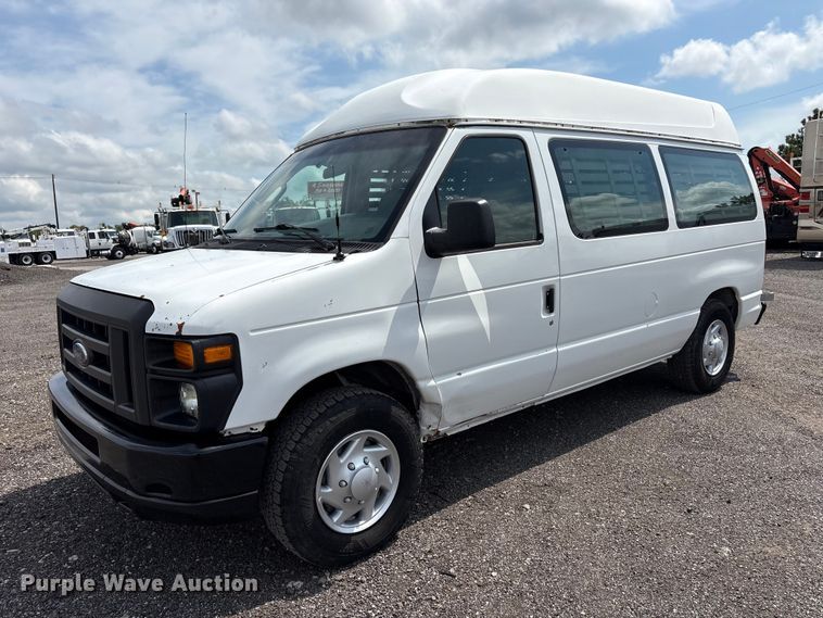 image for item EG9122 2008 Ford E150 handicap accessible prisoner transport van