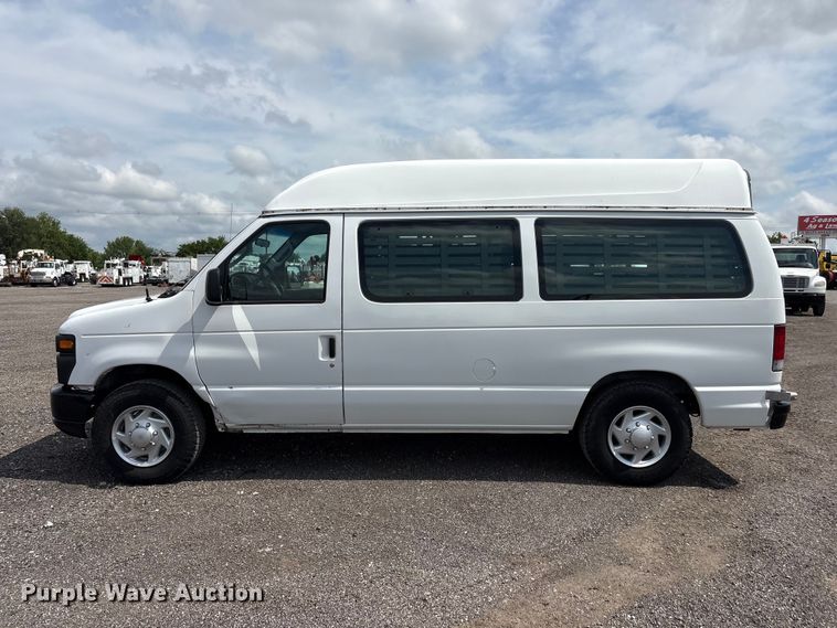image for item EG9122 2008 Ford E150 handicap accessible prisoner transport van