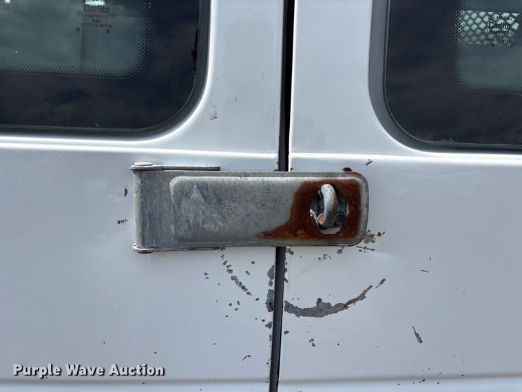 image for item EG9122 2008 Ford E150 handicap accessible prisoner transport van