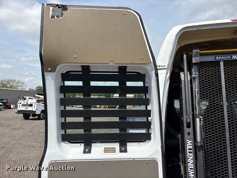 image for item EG9122 2008 Ford E150 handicap accessible prisoner transport van