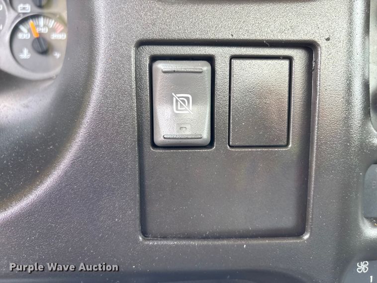 image for item EG9137 2007 Chevrolet C4500 box truck