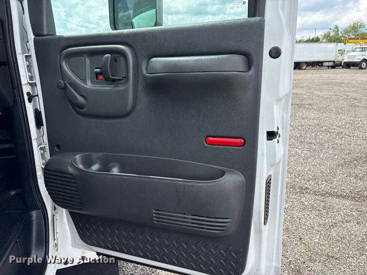 image for item EG9137 2007 Chevrolet C4500 box truck