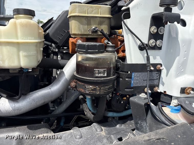 image for item EG9137 2007 Chevrolet C4500 box truck