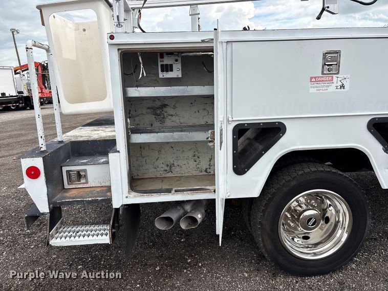image for item EG9140 2012 Ford F450 Super Duty bucket truck
