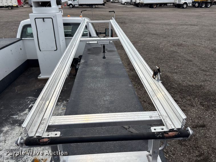 image for item EG9140 2012 Ford F450 Super Duty bucket truck