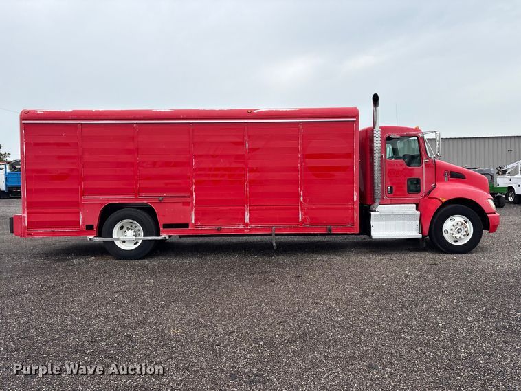 image for item EG9151 2012 Kenworth T370 delivery truck