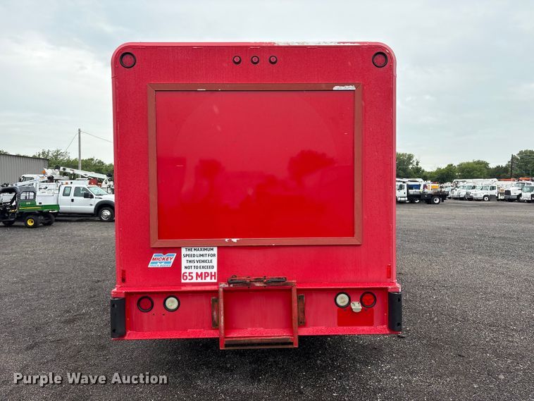 image for item EG9151 2012 Kenworth T370 delivery truck