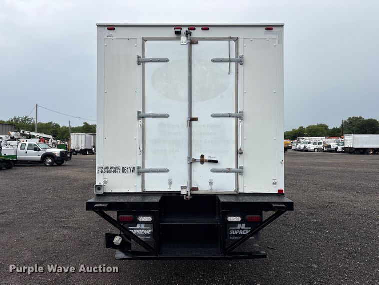 image for item EG9153 2016 Ford F650 Super Duty box truck