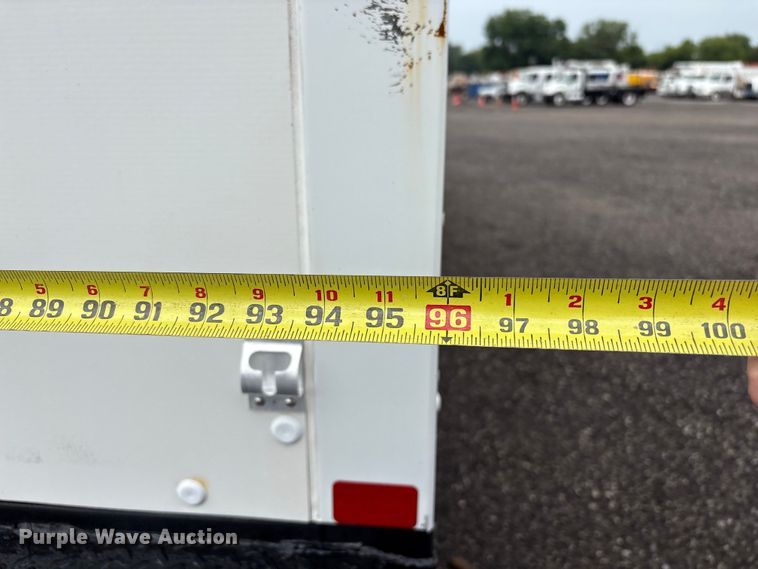 image for item EG9153 2016 Ford F650 Super Duty box truck