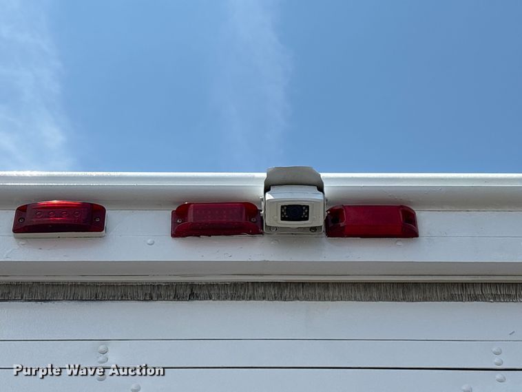 image for item EG9161 2000 Freightliner MT55 delivery van