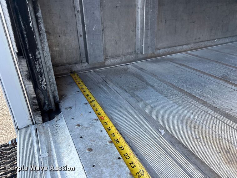 image for item EG9161 2000 Freightliner MT55 delivery van
