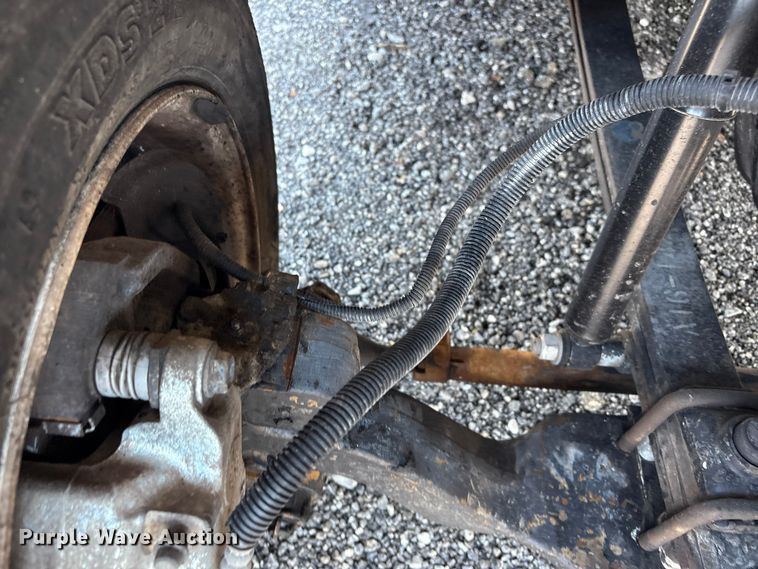image for item EG9161 2000 Freightliner MT55 delivery van