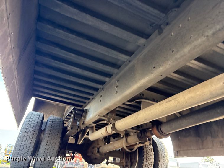 image for item EG9161 2000 Freightliner MT55 delivery van