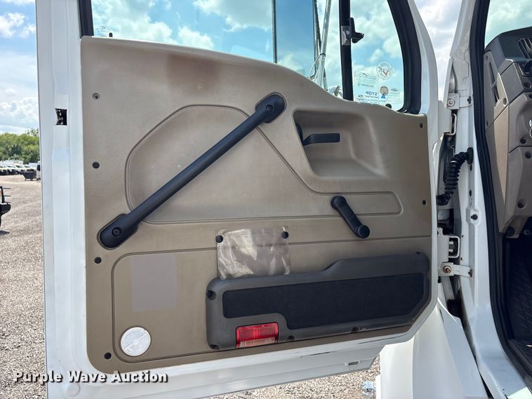 image for item EG9163 2009 Sterling Acterra propane delivery truck