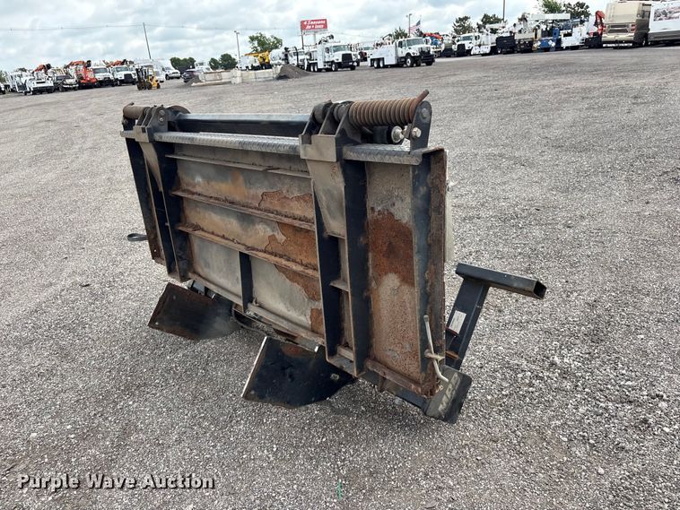 image for item EG9169 2013 Palfinger ILT40 end gate lift