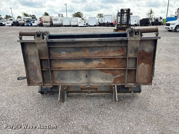 image for item EG9169 2013 Palfinger ILT40 end gate lift