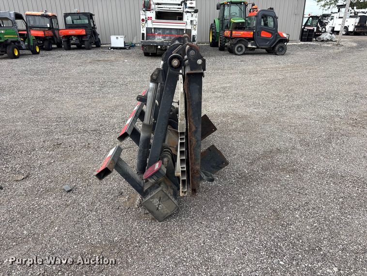image for item EG9169 2013 Palfinger ILT40 end gate lift