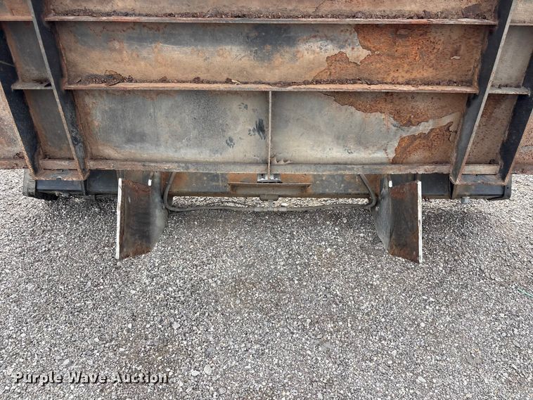 image for item EG9169 2013 Palfinger ILT40 end gate lift