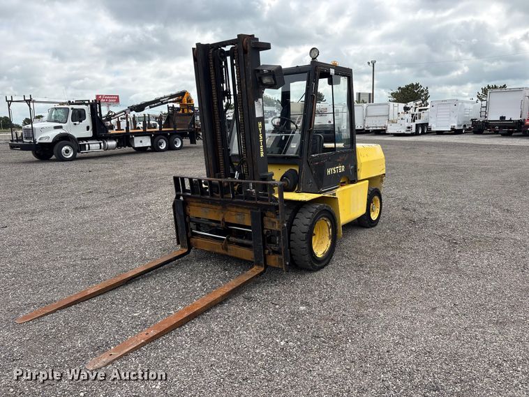image for item EG9170 2010 Hyster H110XL2 forklift