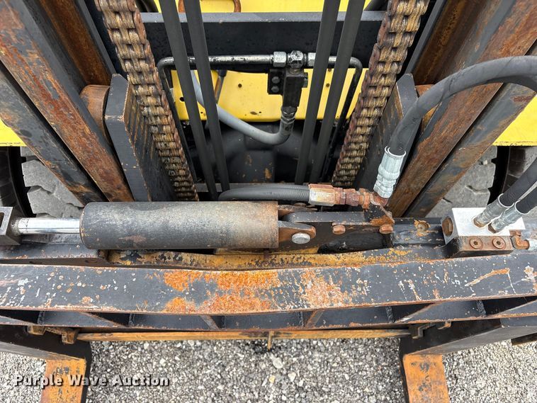 image for item EG9170 2010 Hyster H110XL2 forklift