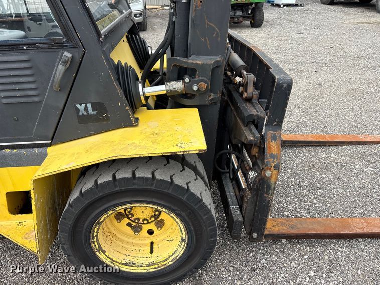 image for item EG9170 2010 Hyster H110XL2 forklift