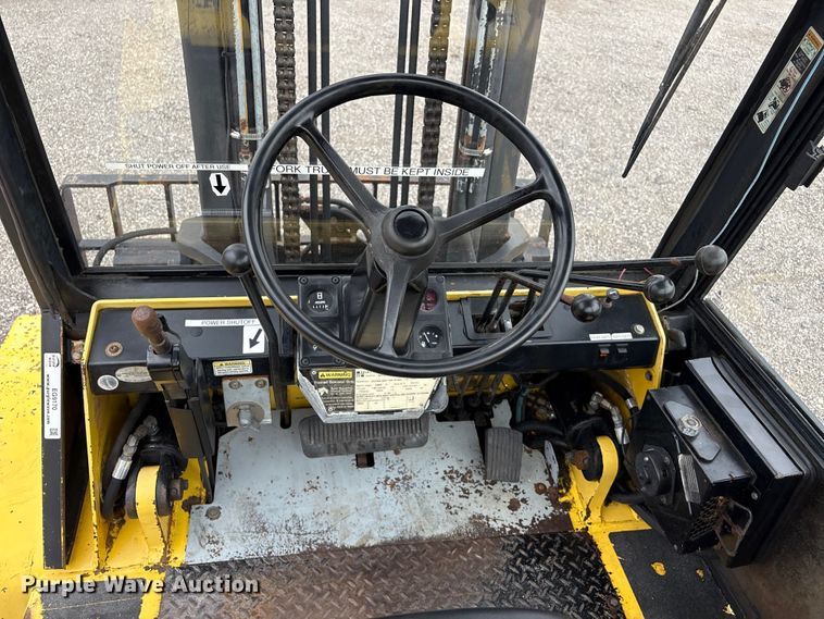 image for item EG9170 2010 Hyster H110XL2 forklift