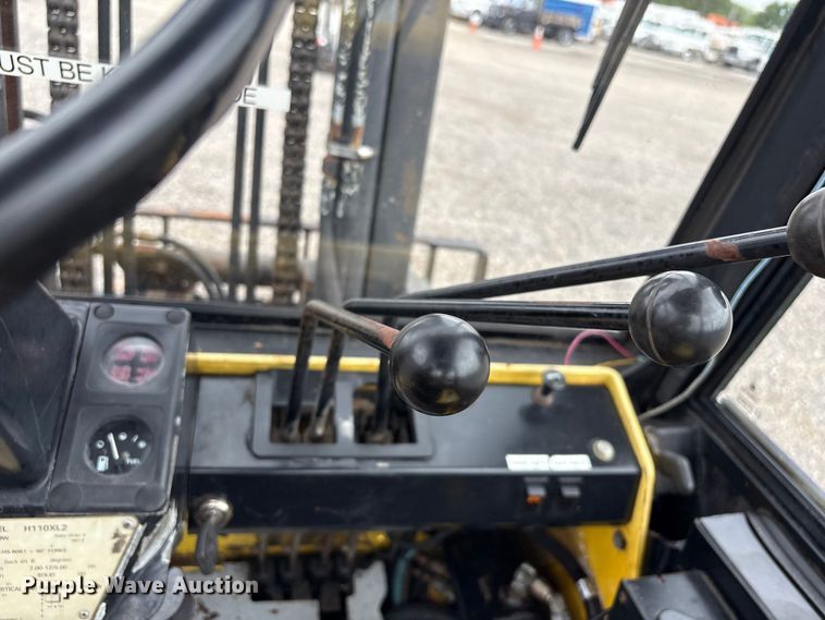 image for item EG9170 2010 Hyster H110XL2 forklift