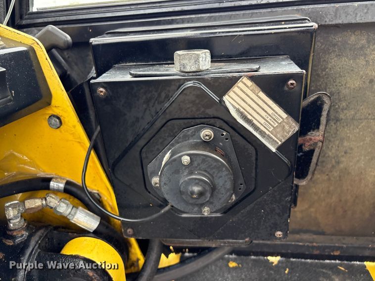 image for item EG9170 2010 Hyster H110XL2 forklift