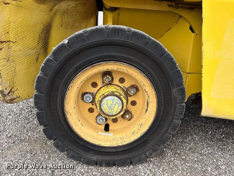 image for item EG9170 2010 Hyster H110XL2 forklift