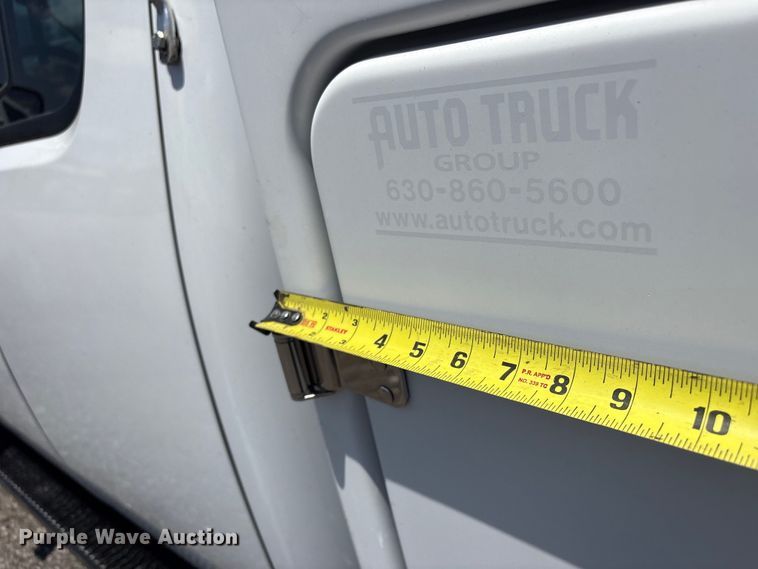 image for item EG9178 2013 Chevrolet Silverado 3500HD Ext. Cab utility bed pickup truck