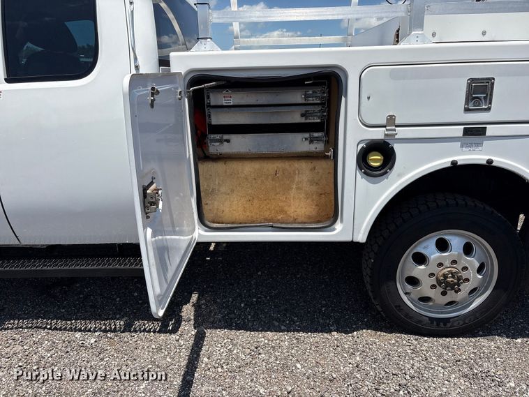 image for item EG9178 2013 Chevrolet Silverado 3500HD Ext. Cab utility bed pickup truck