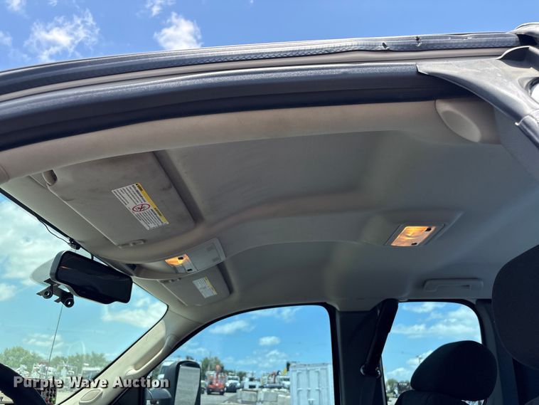 image for item EG9178 2013 Chevrolet Silverado 3500HD Ext. Cab utility bed pickup truck