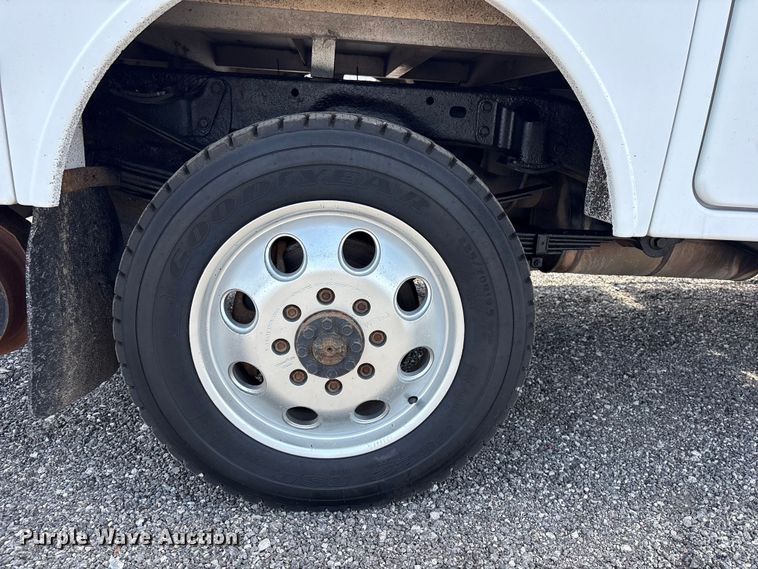 image for item EG9178 2013 Chevrolet Silverado 3500HD Ext. Cab utility bed pickup truck