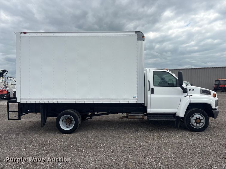 image for item EG9191 2006 Chevrolet C5500 box truck