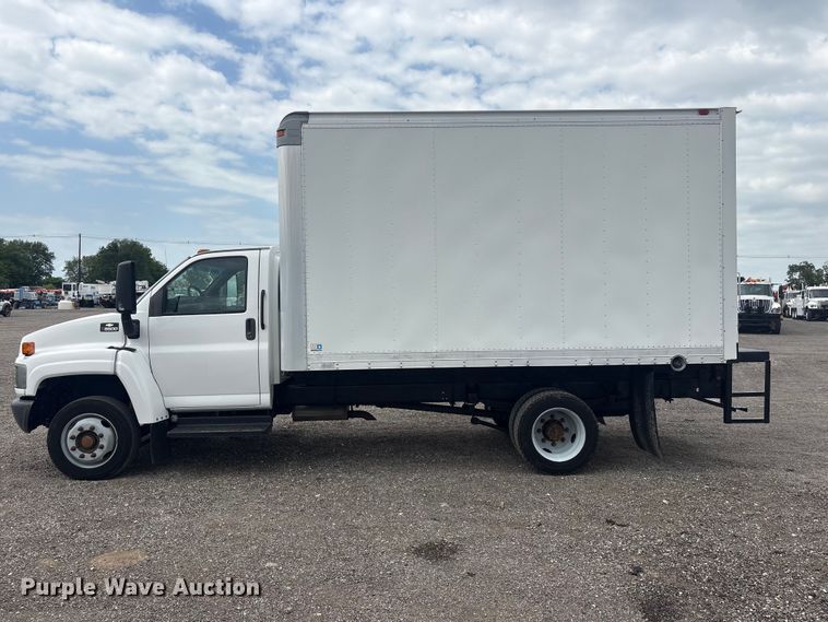 image for item EG9191 2006 Chevrolet C5500 box truck