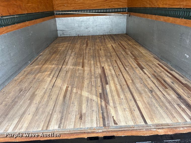 image for item EG9191 2006 Chevrolet C5500 box truck