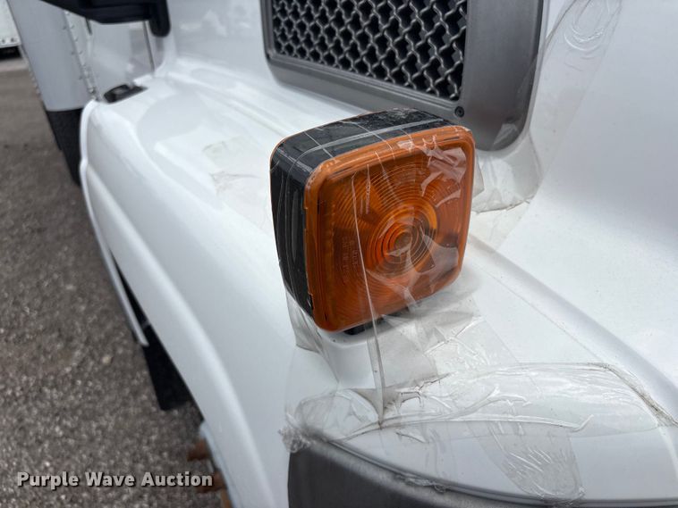 image for item EG9191 2006 Chevrolet C5500 box truck