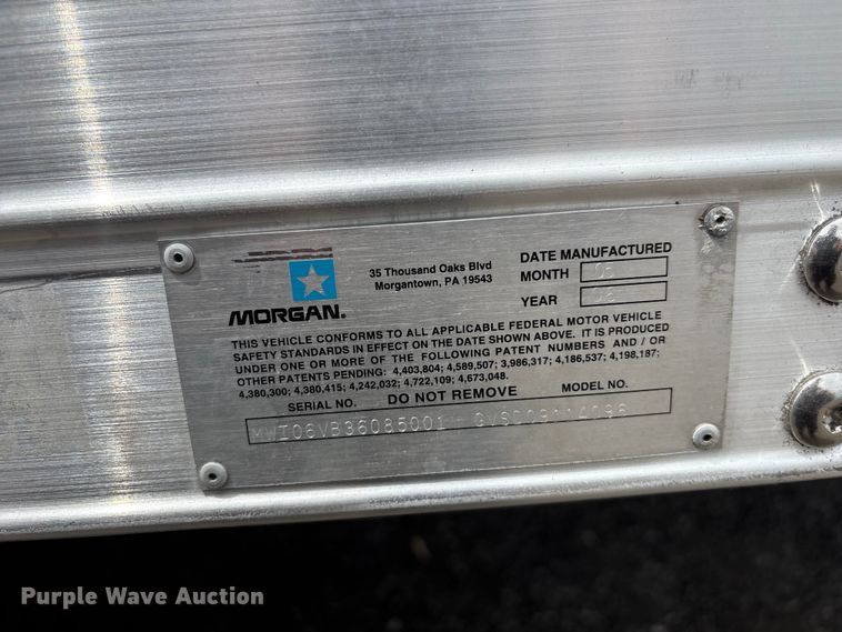 image for item EG9191 2006 Chevrolet C5500 box truck