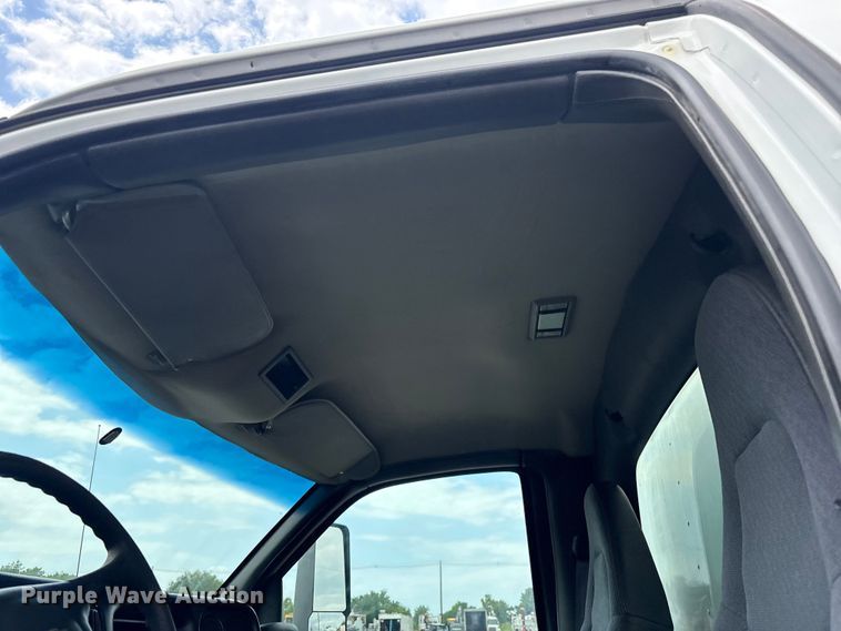 image for item EG9191 2006 Chevrolet C5500 box truck