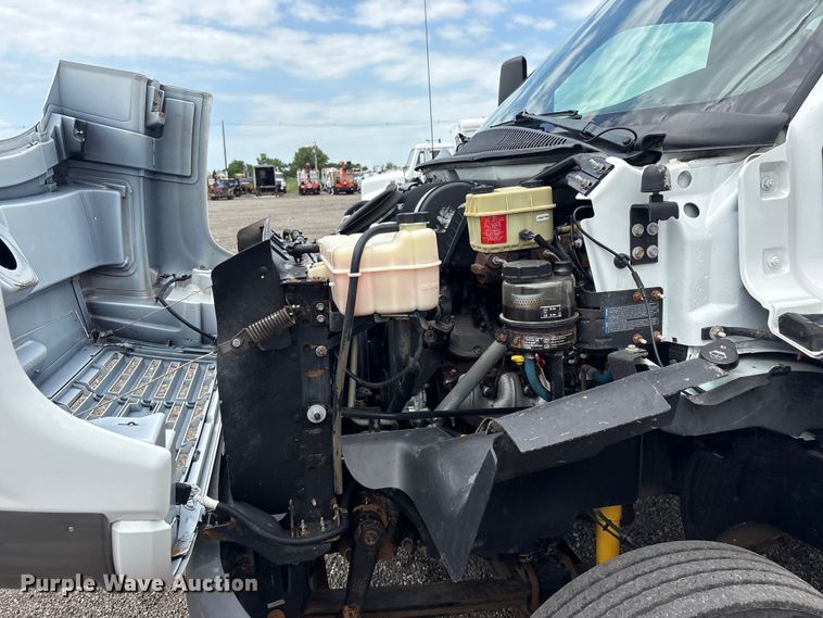 image for item EG9191 2006 Chevrolet C5500 box truck