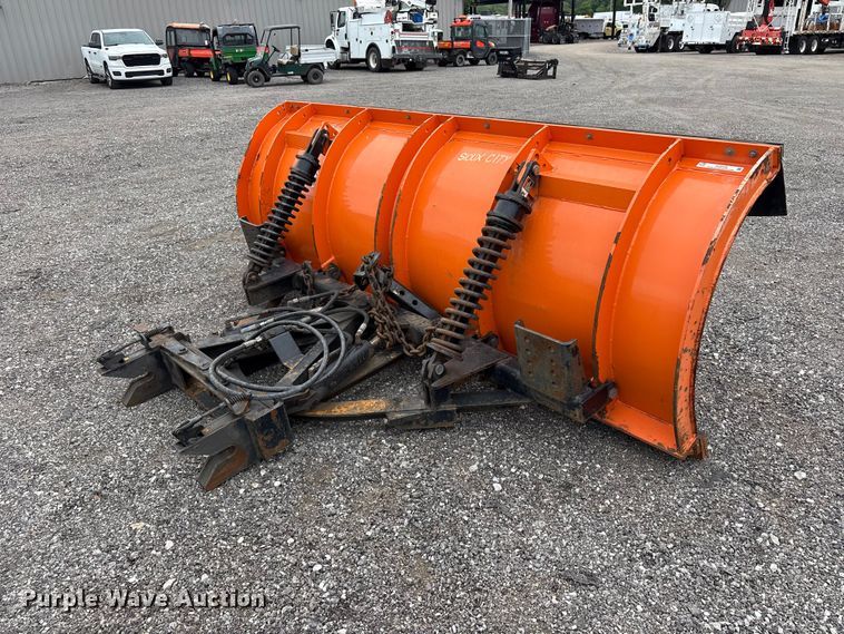 image for item EG9199 Henderson 10x42 STD snow plow
