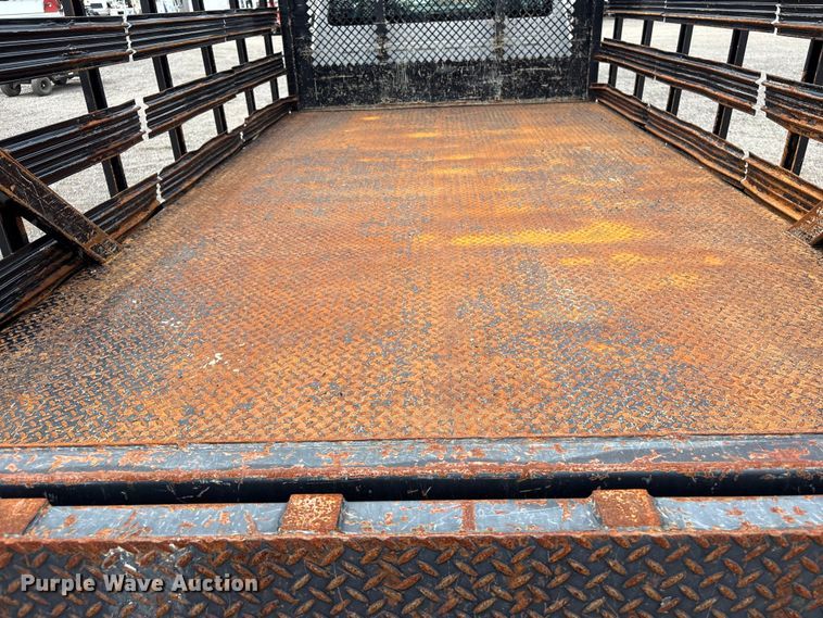 image for item EG9201 2012 Ford F650 Super Duty flatbed truck