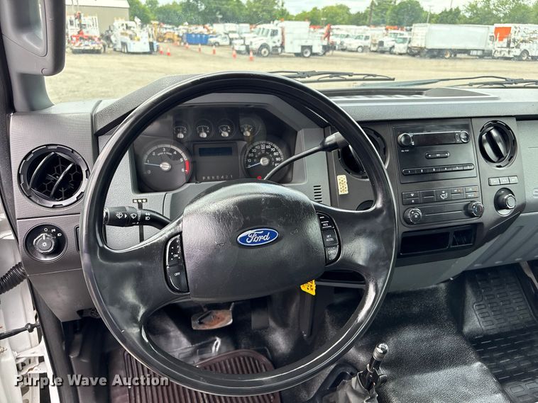 image for item EG9201 2012 Ford F650 Super Duty flatbed truck