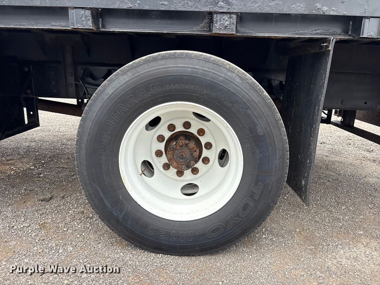 image for item EG9201 2012 Ford F650 Super Duty flatbed truck
