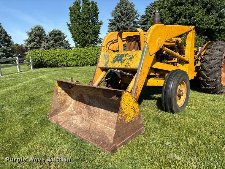 image for item EI5844 John Deere 1010 tractor